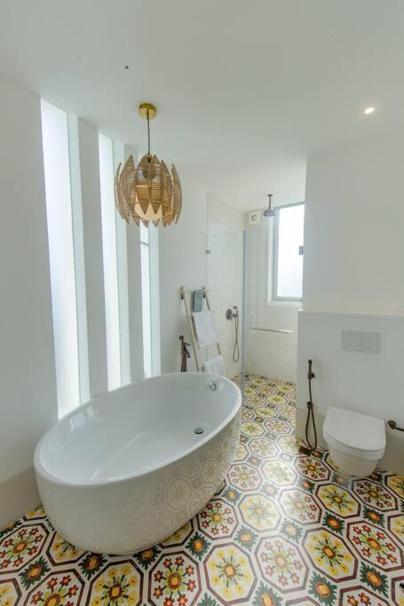Presidential Luxury Villa Anjuna With Pvt Pool & Bathtub, Most Prime Location エクステリア 写真